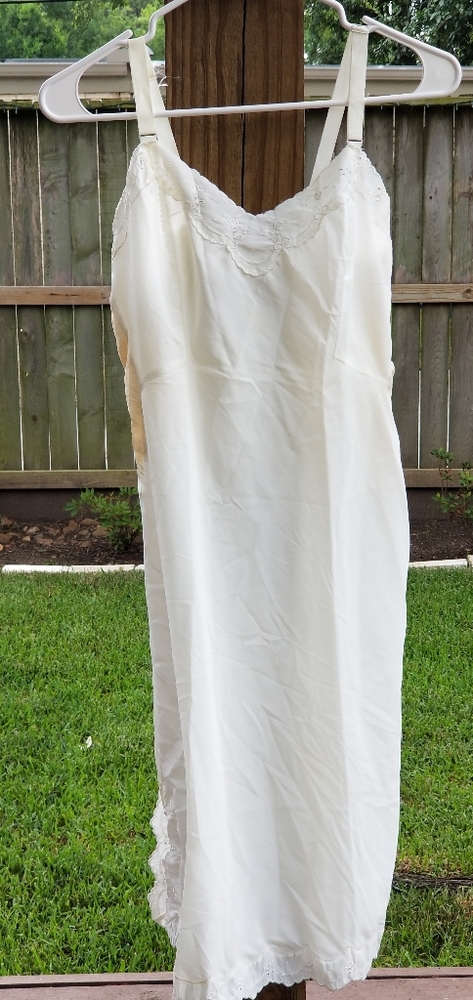 Vintage Barbizon slip 13